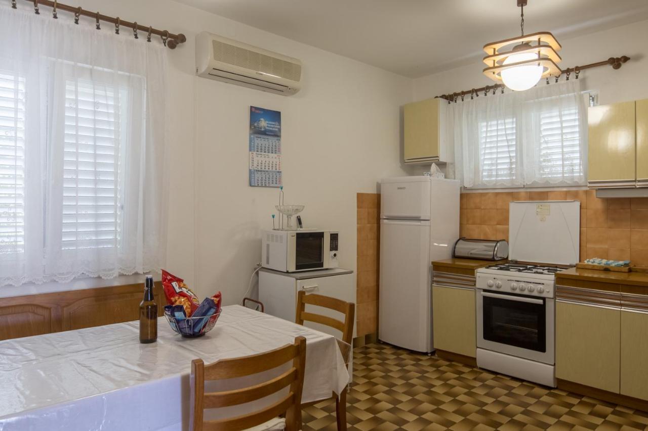 Apartment Pepica Trogir Bagian luar foto