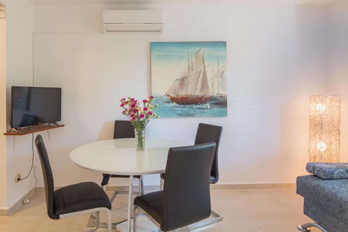 Apartment Pepica Trogir Bagian luar foto
