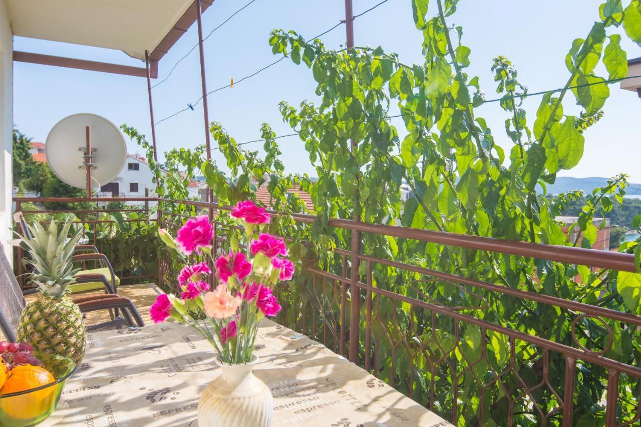 Apartment Pepica Trogir Bagian luar foto
